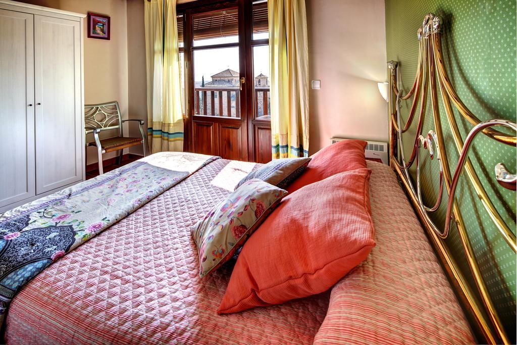 Apartamentos Bellavista Alquézar Quarto foto